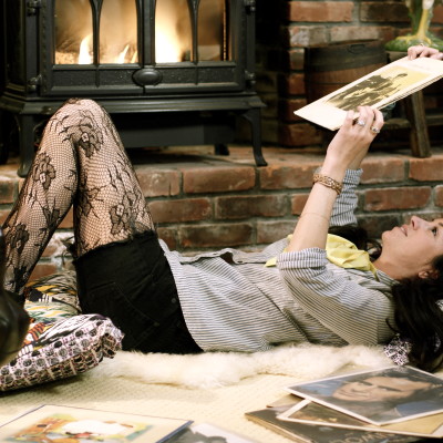 Shoplifters of the world unite.