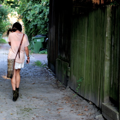 The streets all ripe with jewels.